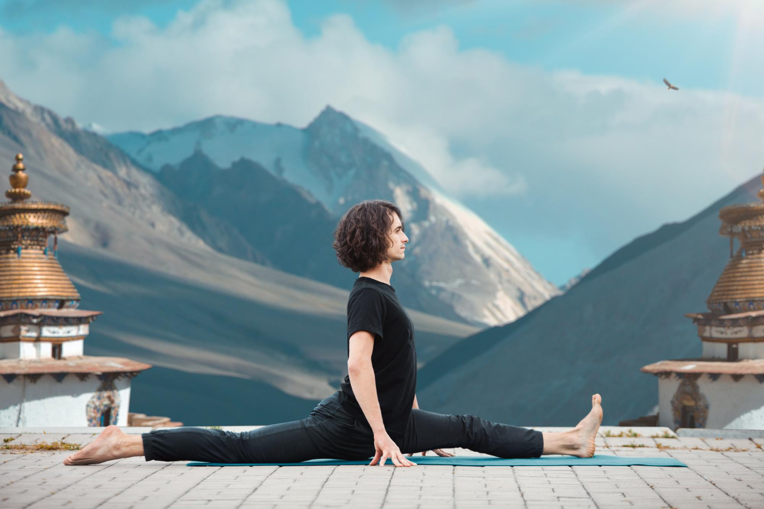 Himalayan Yoga Retreat: Where Mountains Meet Mindfulness